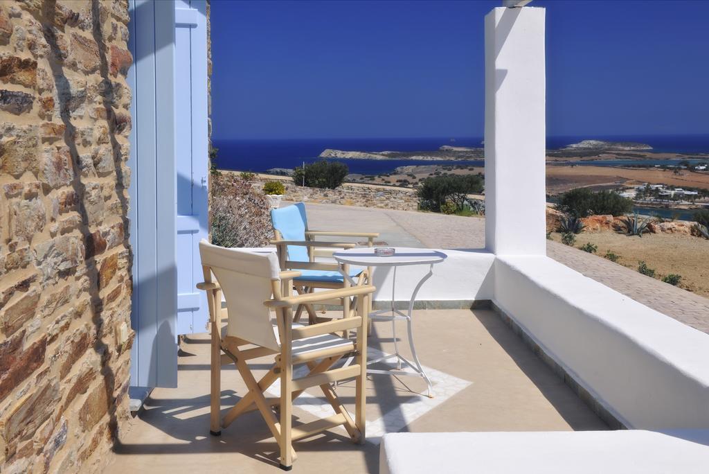 Degaetas * Antiparos Town